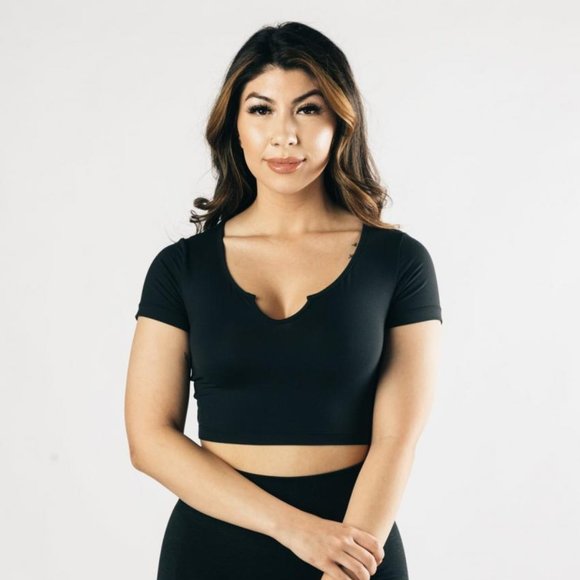 Alphalete Ultra Soft Pinnacle Tee NEW - Picture 6 of 7